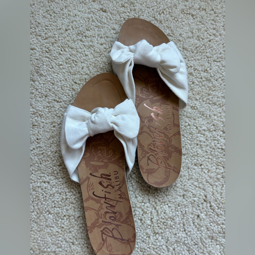 white bow sandals